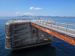 Napoli - Il pontile di Bagnoli
