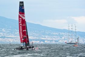 America's Cup Napoli - Fly Emirates 