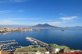 Il panorama del golfo di Napoli