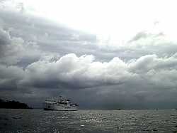 Temporale nel canale di Procida