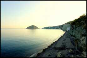 Ischia - Sant'Angelo e la spiaggia dei Maronti 