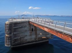 Napoli - Il pontile di Bagnoli 