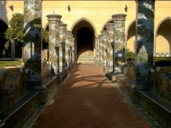 Napoli - Il Chiostro Maiolicato di Santa Chiara