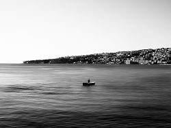 Napoli - pescatore a via Partenope