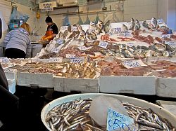 Fuorigrotta - Mercato rionale