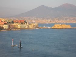 Napoli - i catamarani dell'America's Cup 