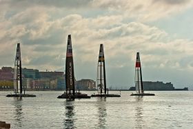 America's Cup Napoli - Barche alla boa