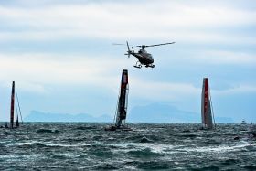 America's Cup Napoli - Prada, Energy e Fly Emirates con Capri