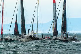 America's Cup Napoli - Regata di flotta, bagarre in partenza