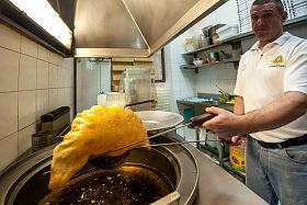 Napoli - La pizza fritta