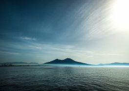 Napoli - Il Vesuvio e il Golfo